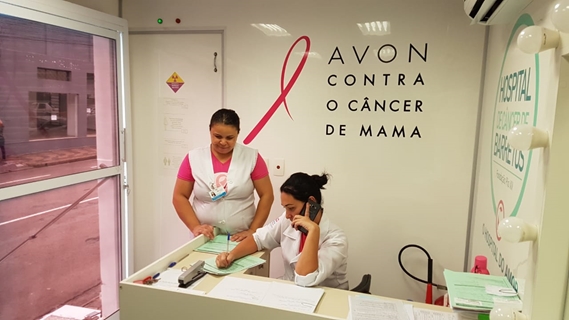 Mais de 40 mulheres fazem mamografia em ação da ACV